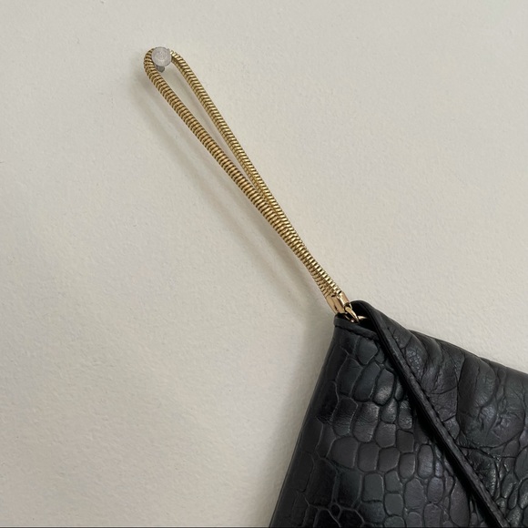 French Connection Crocodile Print Clutch Chain Wristlet Black with Gold Hardware - Picture 5 of 9
